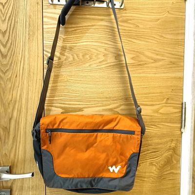 Wildcraft laptop sling discount bags