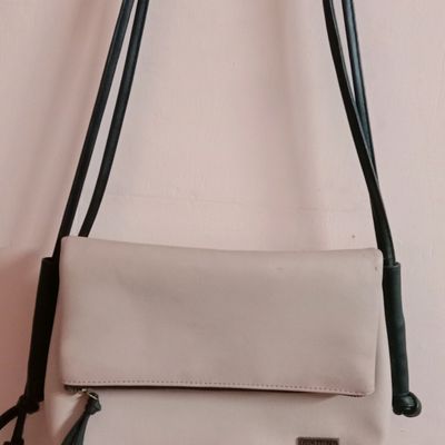 Fast track sling online bags