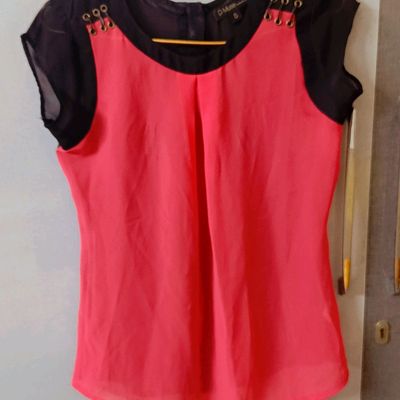 Dressberry pink top size S  Clothes design, Pink tops, Tops