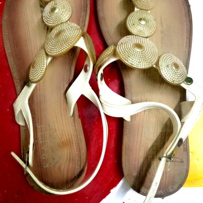 Unique flats deals for women