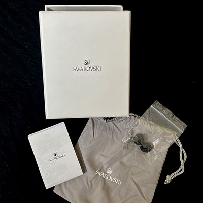 Swarovski bluetooth 2024 earphone