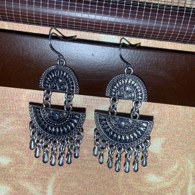 Pantaloons store earrings collection