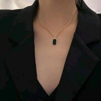 Buy Gold-Toned Necklaces & Pendants for Women by Avyana Online | Ajio.com