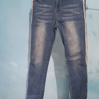 Jeans with white hot sale line on side