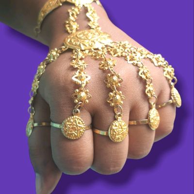 Hunter×hunter Kurapika Ring Bracelet Cosplay Five Finger Chain Model Prop  Gifts | eBay