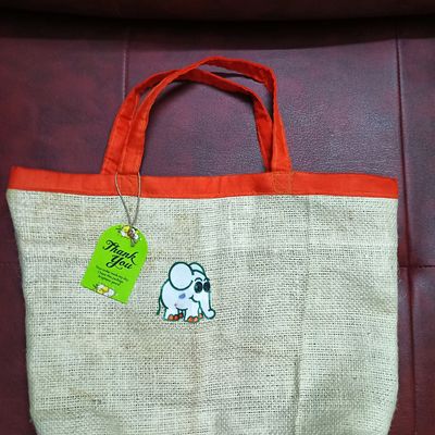 Brown And Green Embroidery Handmade Jute Bags at Rs 450/piece in New Delhi  | ID: 20300602830
