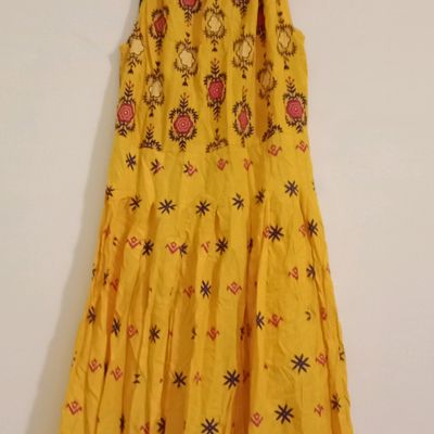 pihuda Anarkali Gown Price in India - Buy pihuda Anarkali Gown online at  Flipkart.com