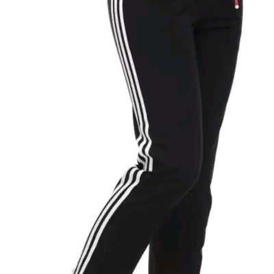 Buy IndiWeaves Men's Black Polyester Lower/Track Pants with 1 Zipper Pocket  and 1 Open Pocket for All Season-Size-40 Online In India At Discounted  Prices