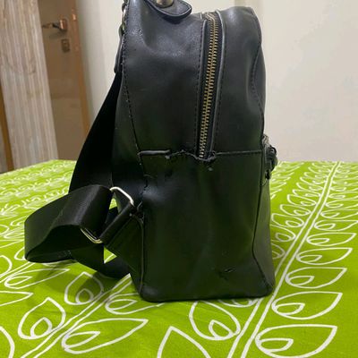 Buy Women Olive Casual Handbag Online - 398071 | Allen Solly
