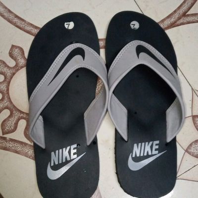 Nike slippers online gray