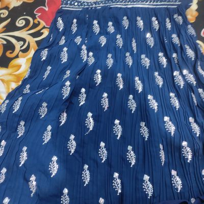 Mehendi Sangeet Red and Maroon color Net fabric Lehenga : 1550461