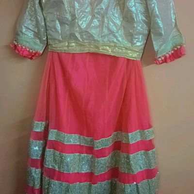 Red Rounded Cut Pure Silk Blouse With Hand Embroidered Zardozi Detaili –  WeaverStory