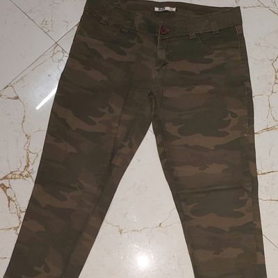 Camouflage pants women – 12 Signs