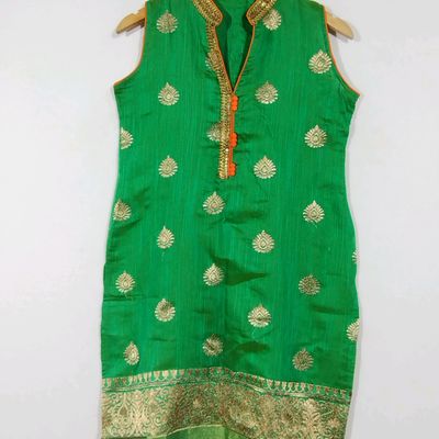 Buy online Dori Neck Sleeveless Kurti from Kurta Kurtis for Women by Aamii  for ₹799 at 0% off | 2024 Limeroad.com