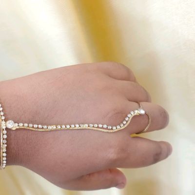 Silver bracelet and ring connect with butterfly charm detail – Rype Curves
