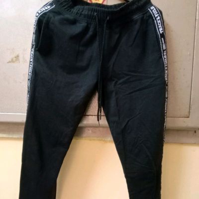 Buy Harvard Harvard Women Black Solid Track Pants at Redfynd