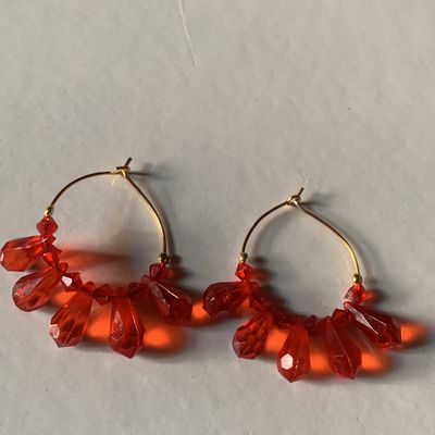 Amazon.com: Royal Crystals Sterling Silver 925 Red Mary Teardrop Earrings  Made with Crystals Imitation GlassDrop and Dangle Leverback Earrings:  Clothing, Shoes & Jewelry