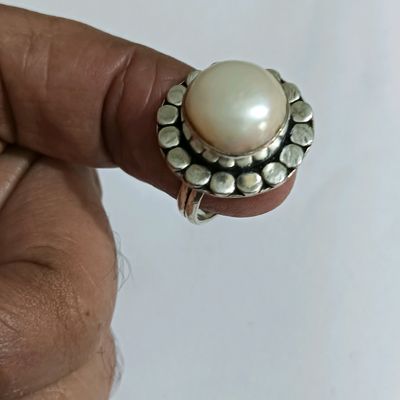 Freshwater Pearl Ring with Hidden Gems | Freshwater pearl ring, Real pearl  bracelet, Raw blue diamond
