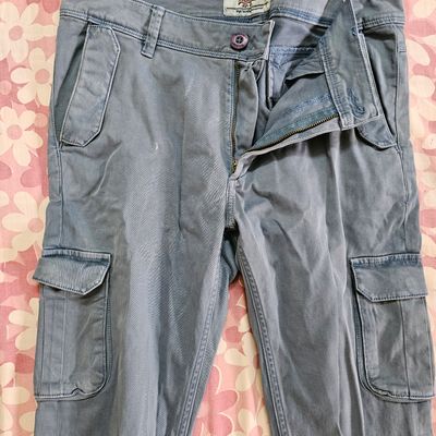 Buy Roadster Men Olive Green Slim Fit Stylised Pocket Cargos - Trousers for  Men 6793717 | Myntra