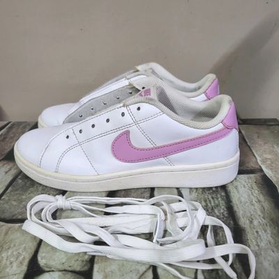 Nike court outlet royale casual shoes