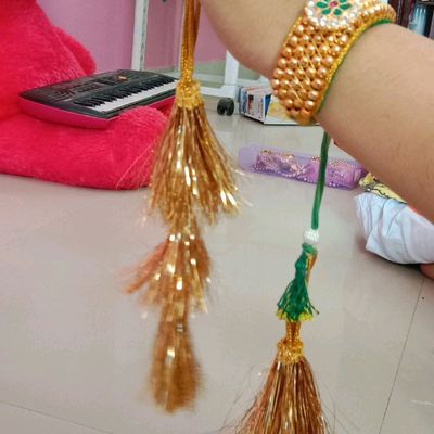 Simple,Quick, Very Easy Pearls Saree kuchu /Design#118 | Saree tassels  designs, Flower embroidery designs, Saree kuchu designs