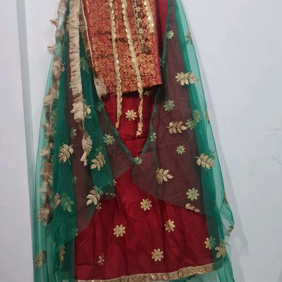 Lehenga Choli : Maroon velvet embroidered wedding lehenga ...