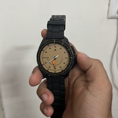 Titan watch outlet discount