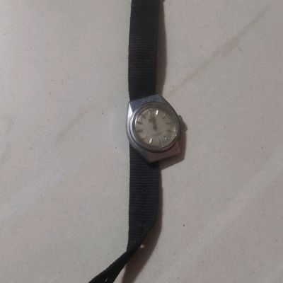Amazon.com: Mxzzand Watch Dial Feet Accessories Wristwatch Multiple  Compartments Watch Spares Repairs Parts Repairs Parts for Watch Repairing  Workers : Home & Kitchen