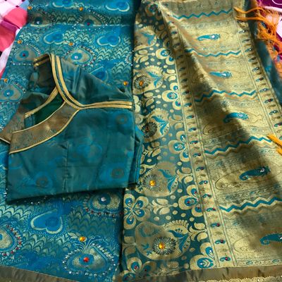 Shop blue kanjivaram saree with double pallu at best price