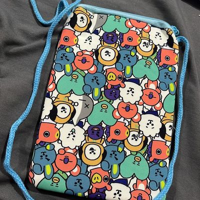 Buy Saicowordist Kpop BTS Shoulder Messenger Bag Cute Mini PU Small Square  Package Casual Shoulder Bag BTS2-weiß Online at desertcartINDIA
