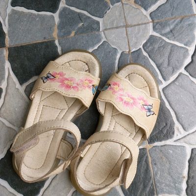 Dropship Girls Sandals Summer Fashion Pearl Kids Beach Shoes Girl Princess  Bowknot Children Flats Baby Shoes Chaussure Enfant Fille to Sell Online at  a Lower Price | Doba