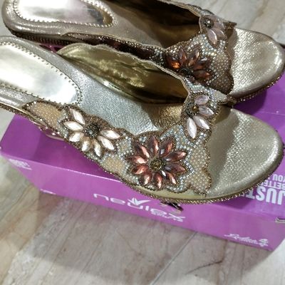 Women Flat Sandals : Buy Ladies Sandals Online - TrishaStore.com