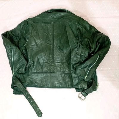 How Should a Men's Leather Jacket Fit?