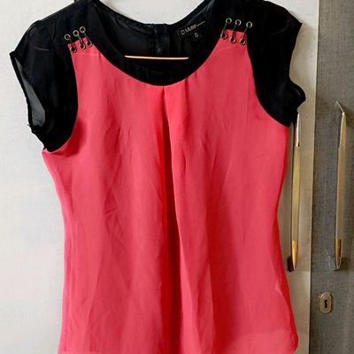 Dressberry pink top size S  Clothes design, Pink tops, Tops