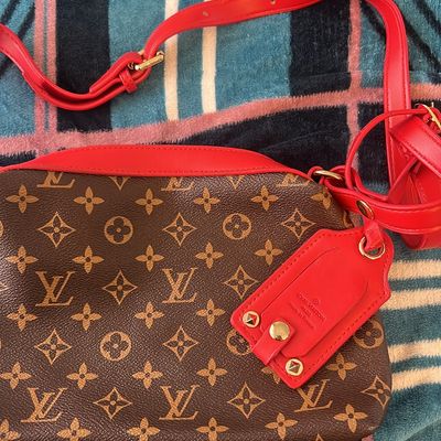 Wallets Louis Vuitton Sling Purse Bag LV Freeup