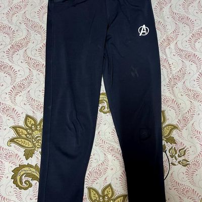 eco-logo pants! – ¡Rooted in Money!