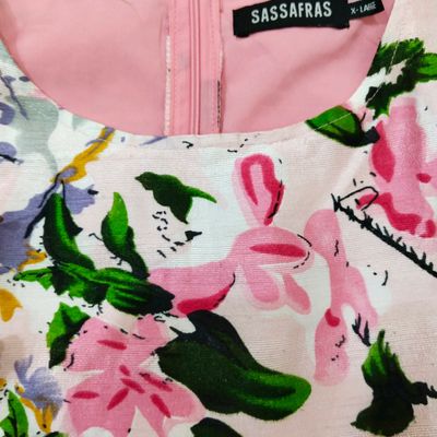 Buy SASSAFRAS Women Green & Pink Printed Crop Top - Tops for Women