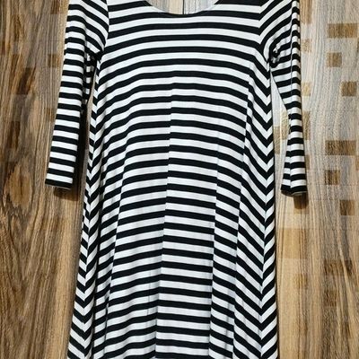 American Eagle Outfitters Cold Shoulder Dress Women's Medium | Cold  shoulder dress, Womens dresses, Clothes design