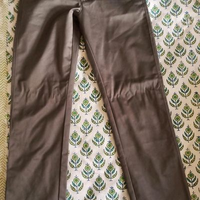 PETER ENGLAND Slim Fit Men Grey Trousers - Buy PETER ENGLAND Slim Fit Men  Grey Trousers Online at Best Prices in India | Flipkart.com