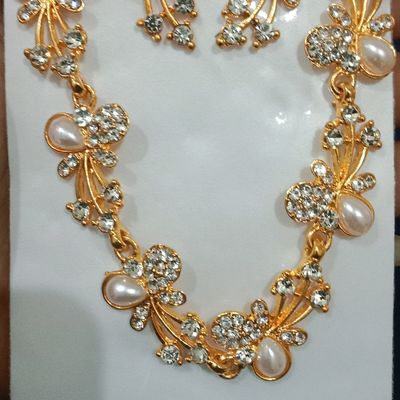 Sukkhi on sale jewellery set