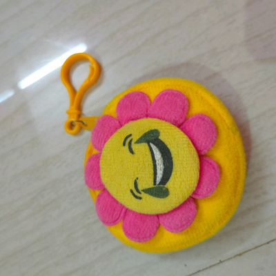 Smiley Coin Purse Keychain | Coin purse keychain, Coin purse, Purses