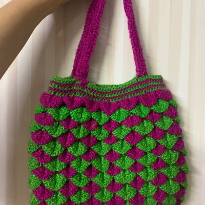 Crochet Handbag with lining and zipper - Multi 3313