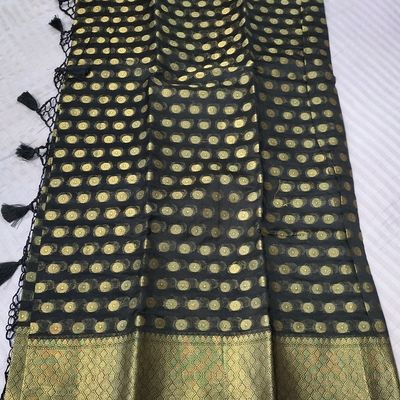 Buy Black Pure Linen Handloom Saree Online – Gaatakatha