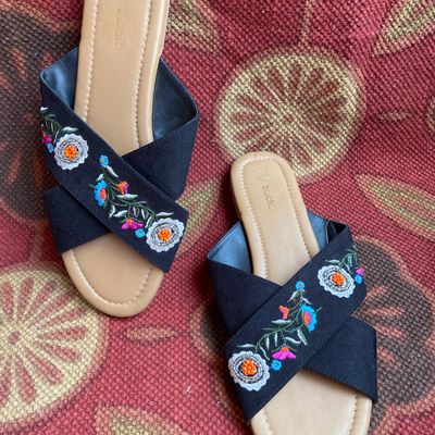 Flipflops & Slippers, ZUDIO FLORAL EMBROIDERED FLATS