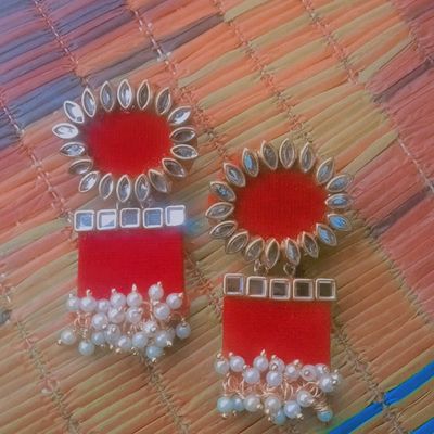 handmade jewellery: earrings, rings, bracelets, gem stones