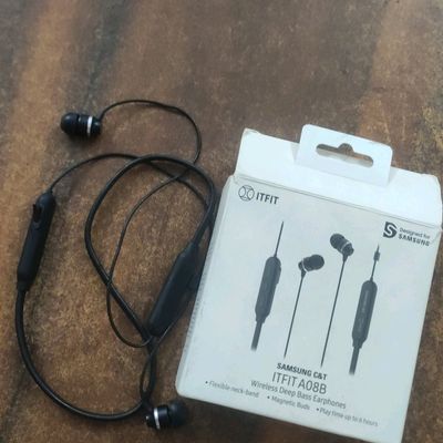 Samsung wireless best sale deep bass earphones