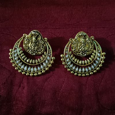 Ashiana Beautiful Ramleela Gold and Pearl Ambi Chandelier Earring :  Amazon.in: Fashion