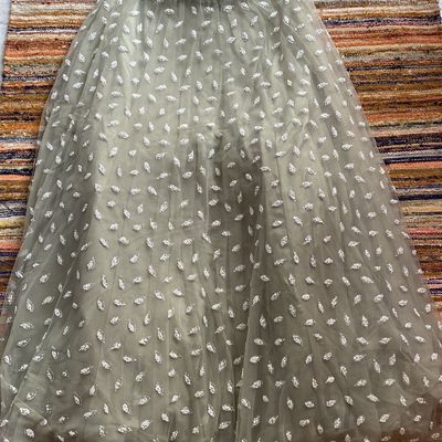 Gray Designer Heavy Embroidered Net Wedding Anarkali Gown | Mode, Pakaian  pesta, Gaun indian