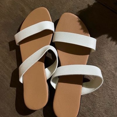 Buy Flat Sandals for Women Girls|Lightweight, Comfortable Trendy |Soft  footbed| Casual and Stylish ladies Sandal Online In India At Discounted  Prices