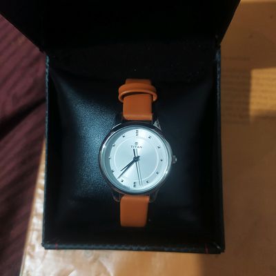 Titan watch ladies hotsell price 1000 to 1500